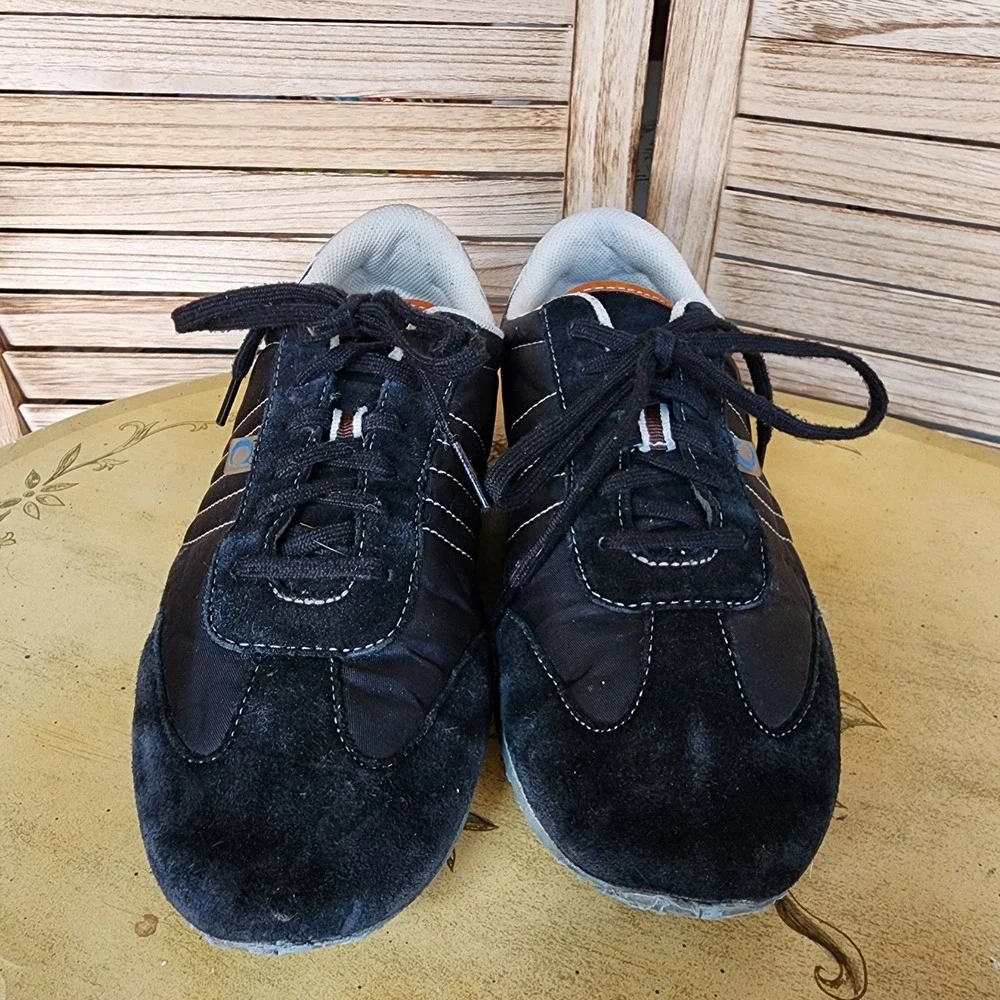 Coach Sz 9M Black Nylon Suede Nikki Sneakers Low Top Athletic Preppy Minimalist